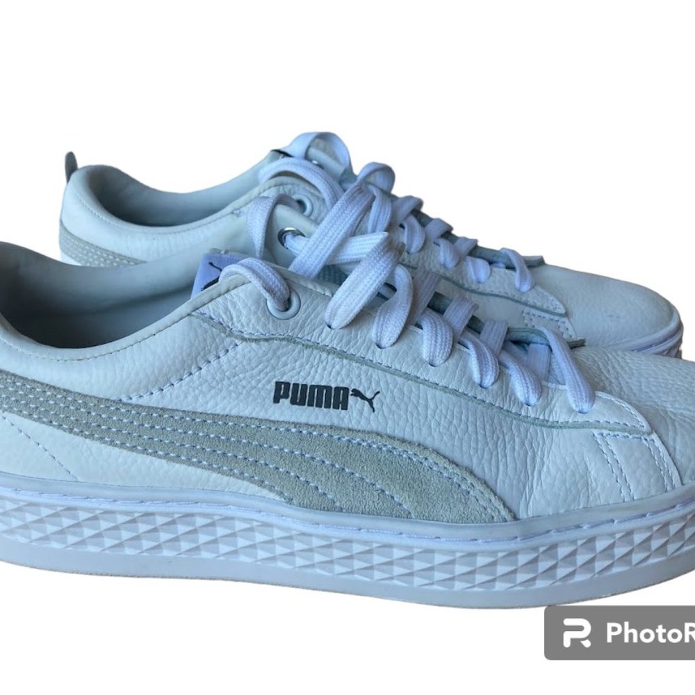 Pumas Soft Foam Womens White Size 9